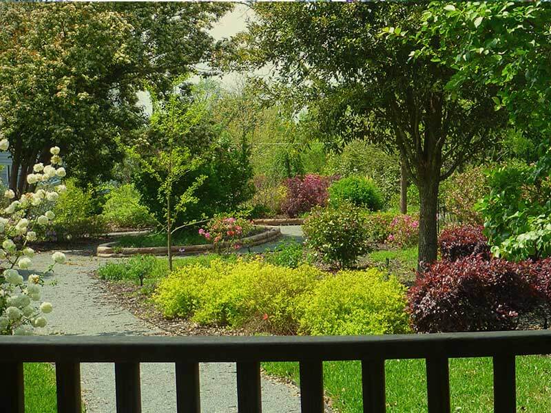 Gazebo Garden | Americus Garden Inn near GSW